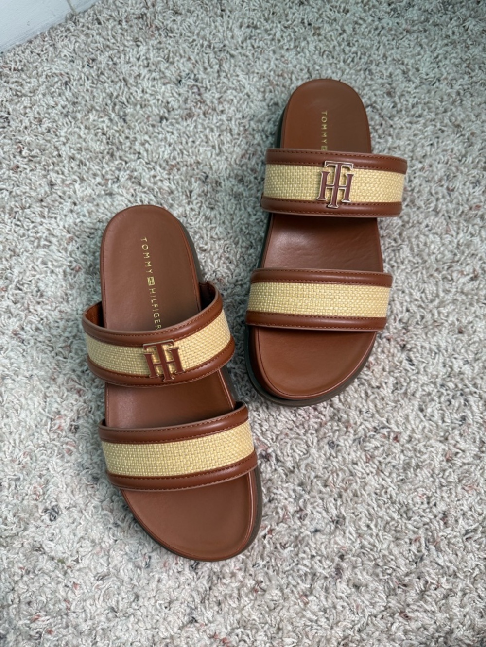 Tommy Hilfiger Jiana Logo Slip-On Sandal (7.5)